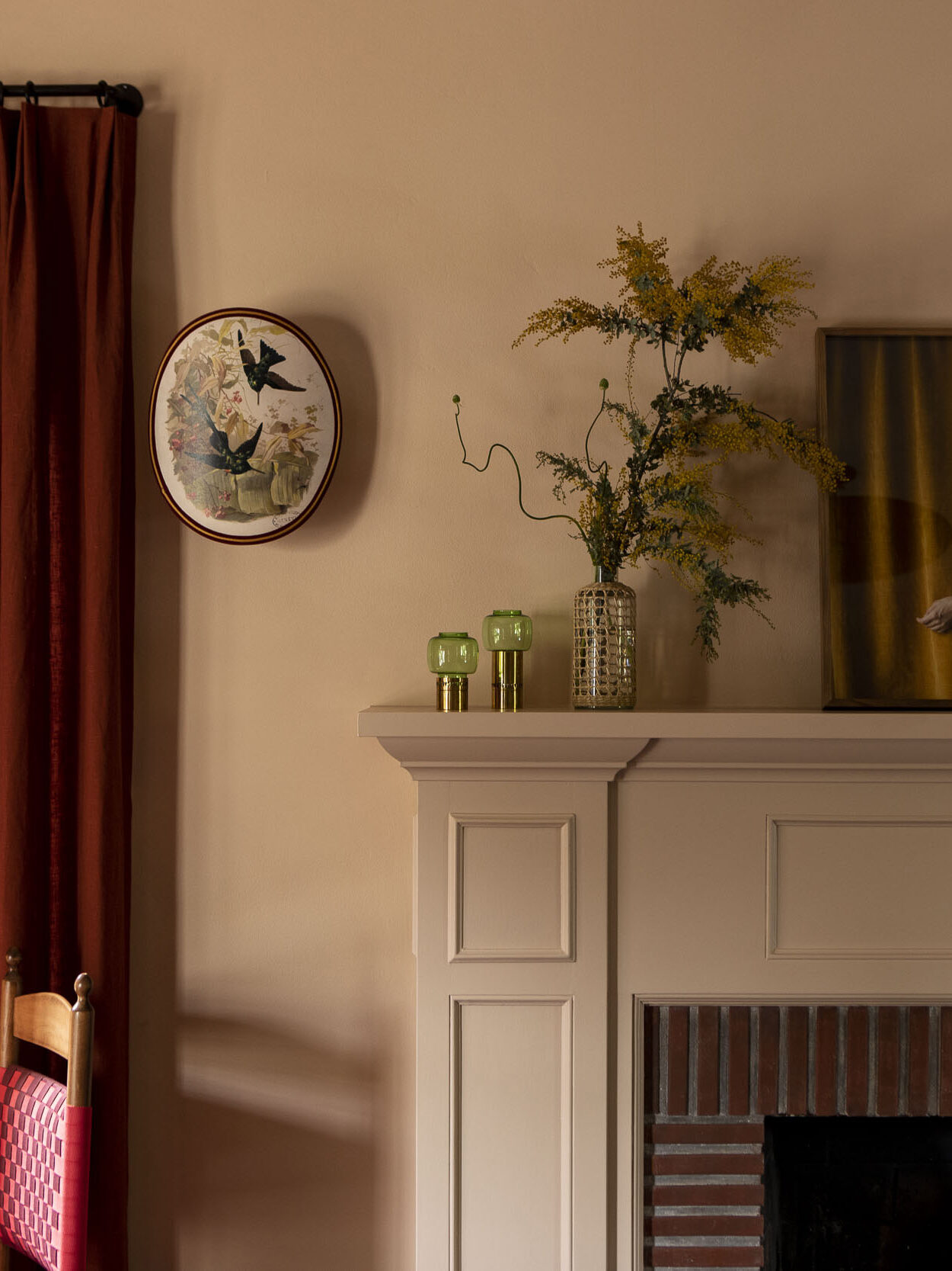 Analogous living room color palette. Design by Reath. Photography by Laure Joliet