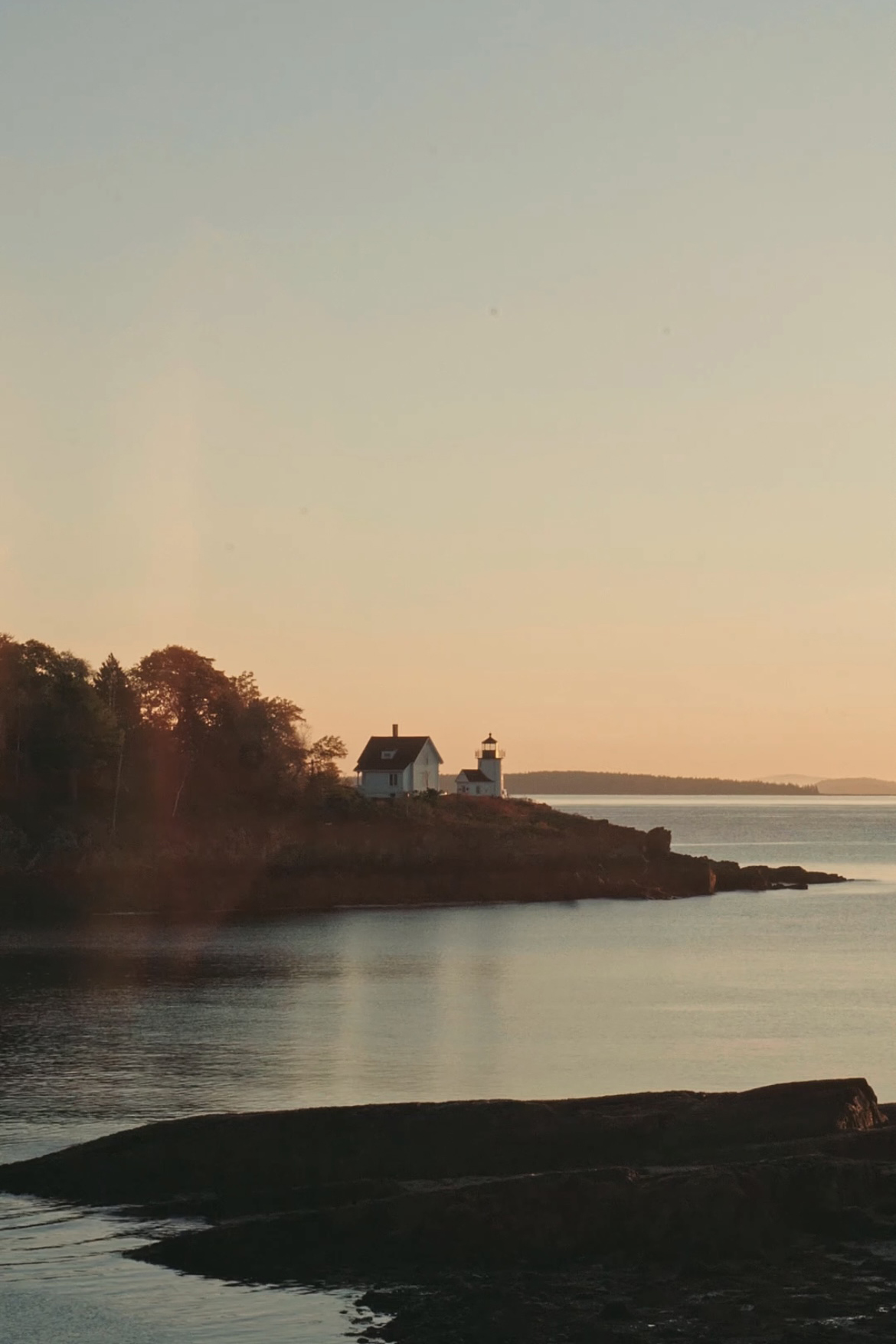 Lighthouse in Maine | Nadine Stay